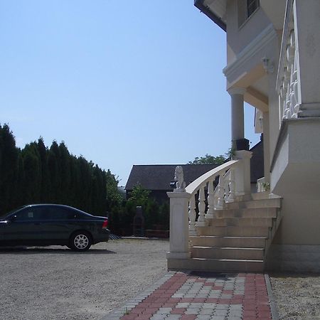 Hegyi Villa Heviz Exterior photo