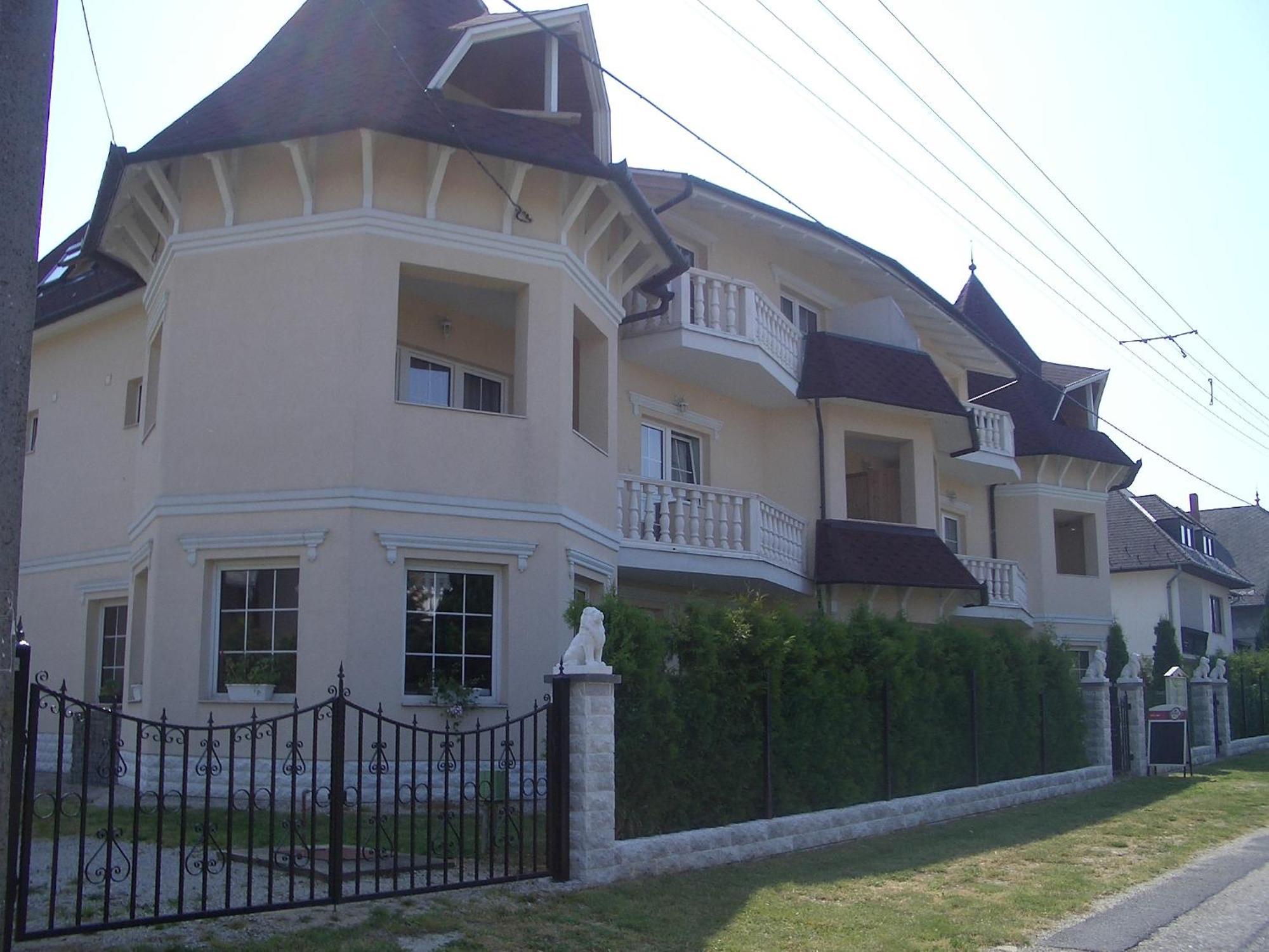 Hegyi Villa Heviz Exterior photo